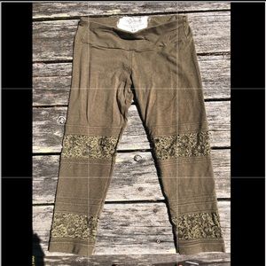 Nomads organic hempware olive leggings w/ lace